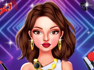 Celebrity Selen All Around The Fashion Online Dress-Up Game